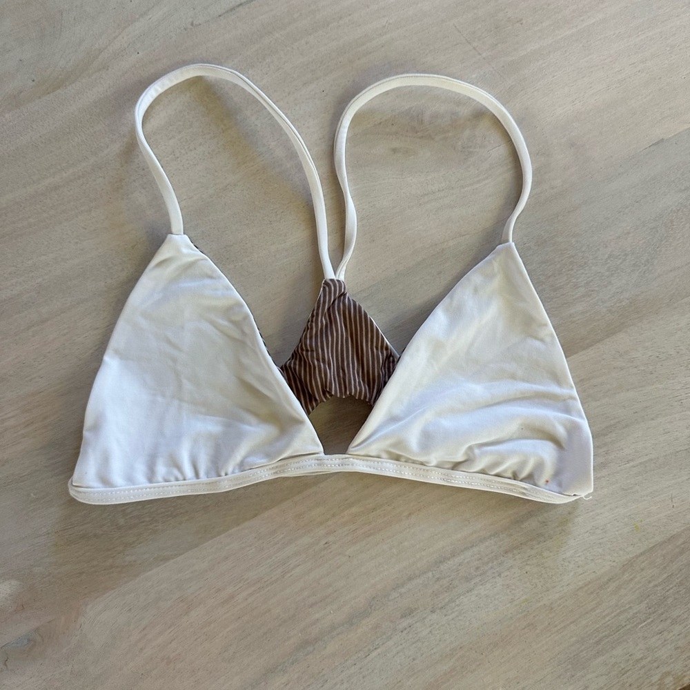 ACACIA TOP